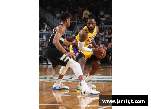 美高梅MGM官方网站NBA今日里程碑：詹姆斯37+9+5+8刷30纪录！库里33+4+5创15项 - 副本